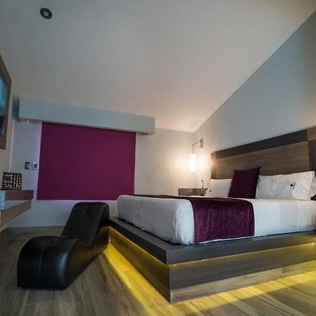 Auto Hotel Hacienda Arriba Леон Экстерьер фото