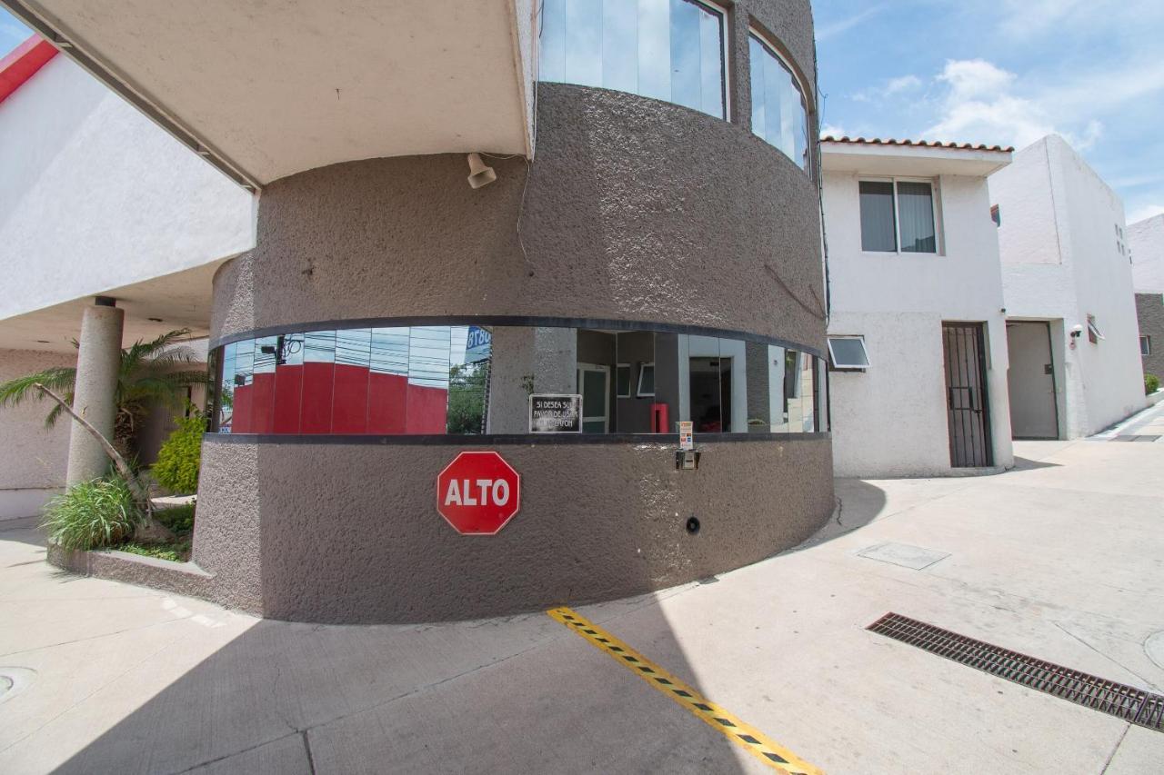 Auto Hotel Hacienda Arriba Леон Экстерьер фото