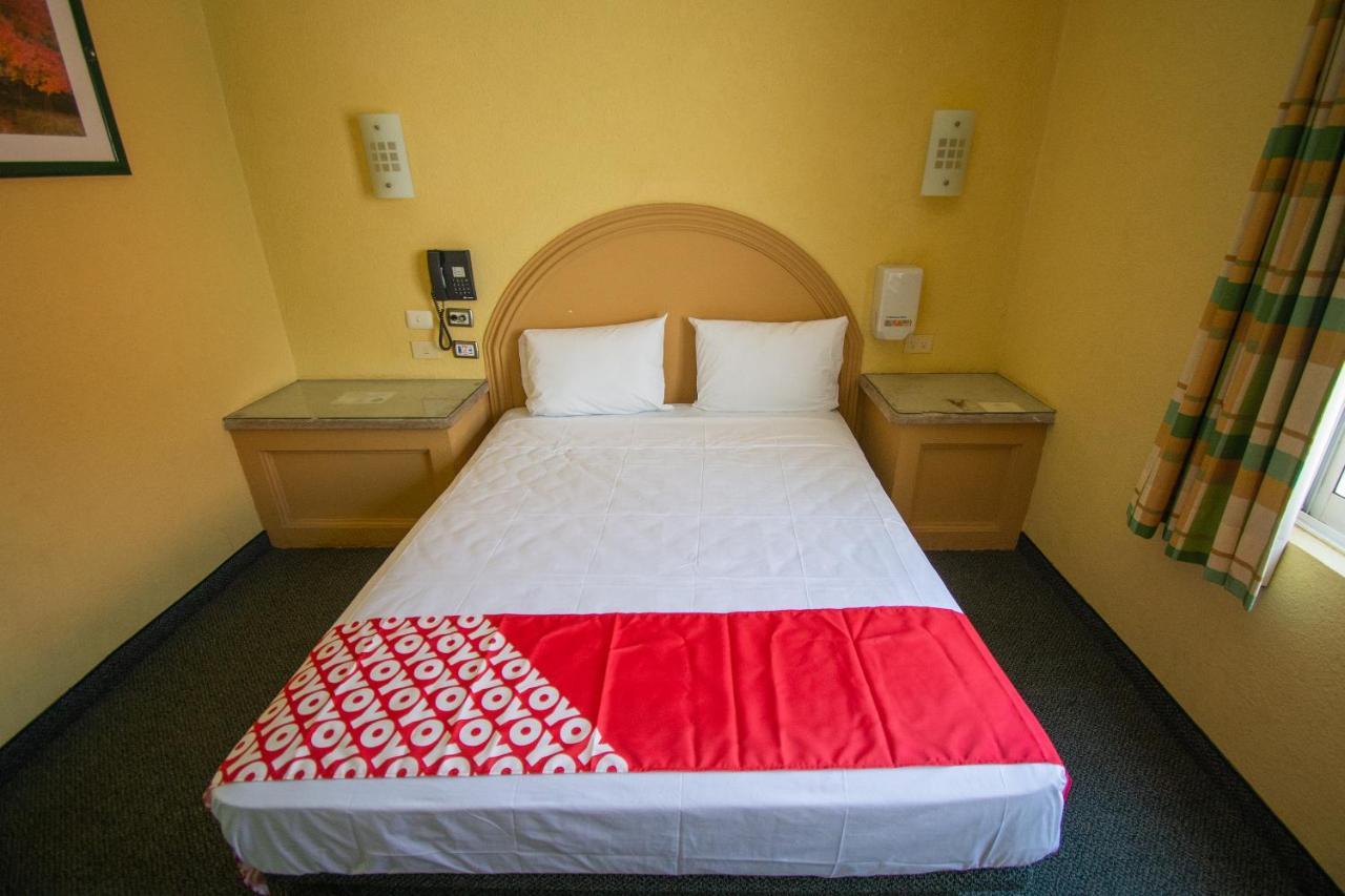 Auto Hotel Hacienda Arriba Леон Экстерьер фото