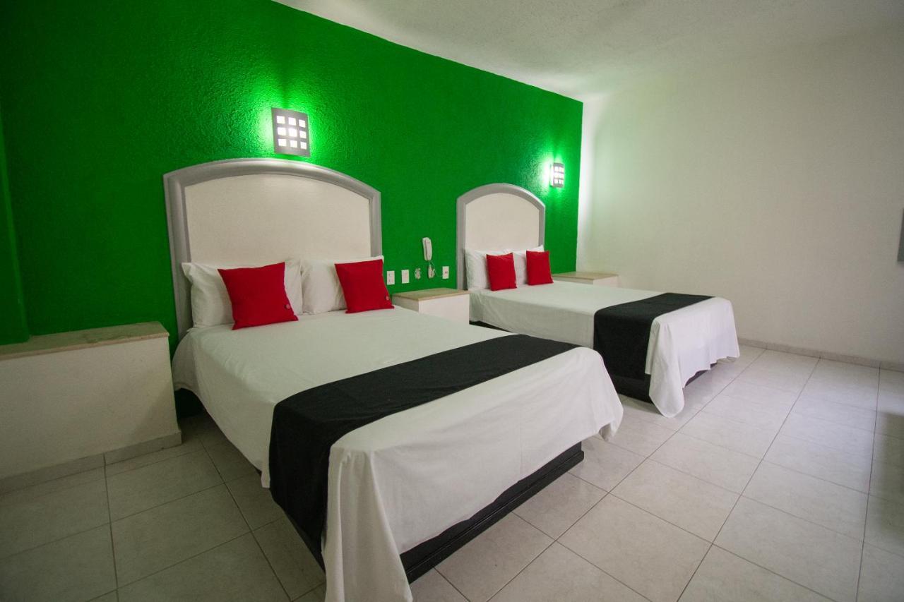 Auto Hotel Hacienda Arriba Леон Экстерьер фото